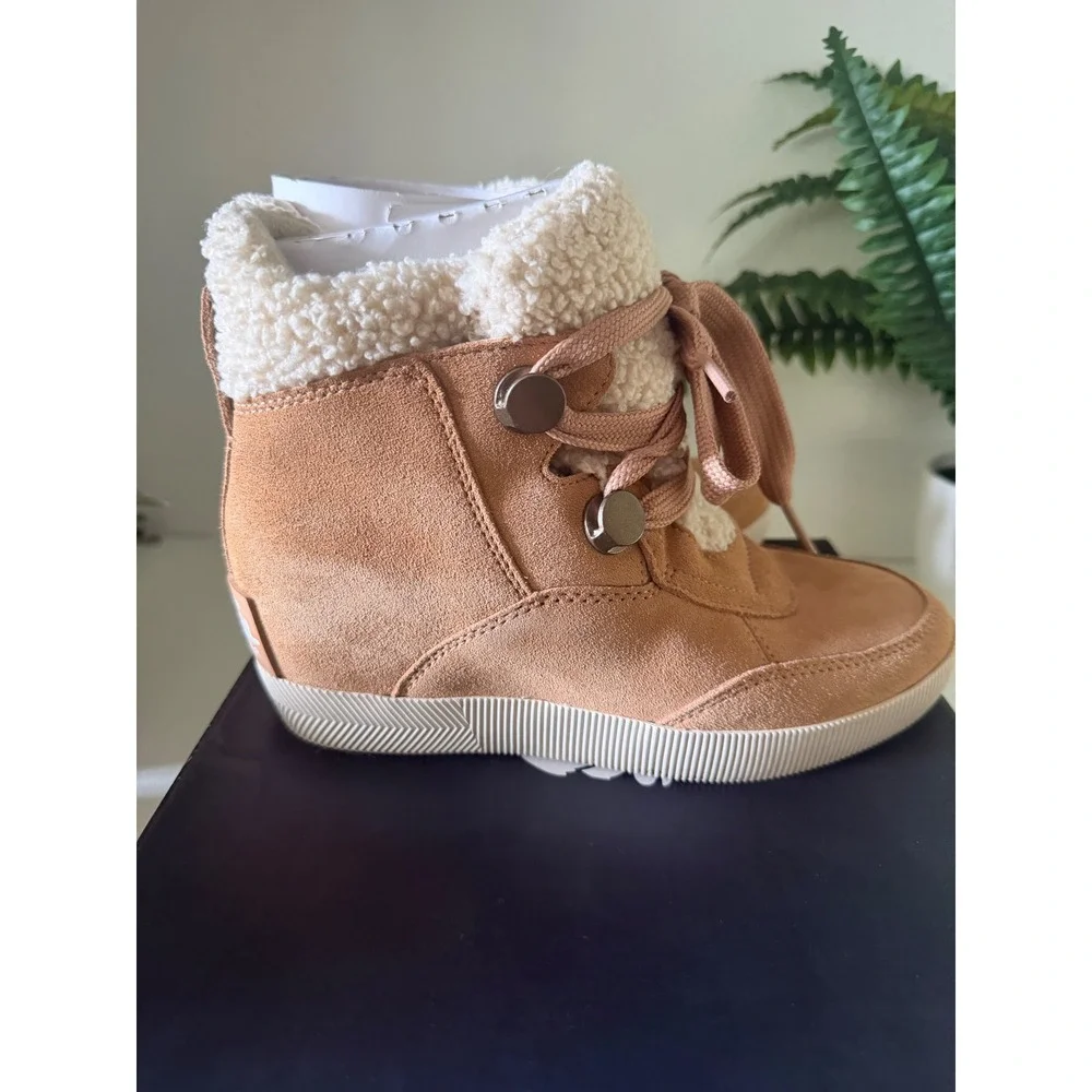 Sorel these evie